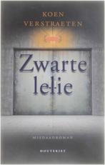 Te Koop Boek ZWARTE LELIE Koen Verstraeten, Livres, Thrillers, Comme neuf, Koen Verstraeten, Belgique, Enlèvement ou Envoi