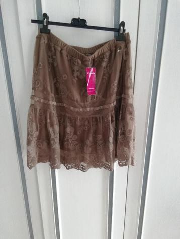 Jupe doublee dentelle voile taupe taille L taille élastique 