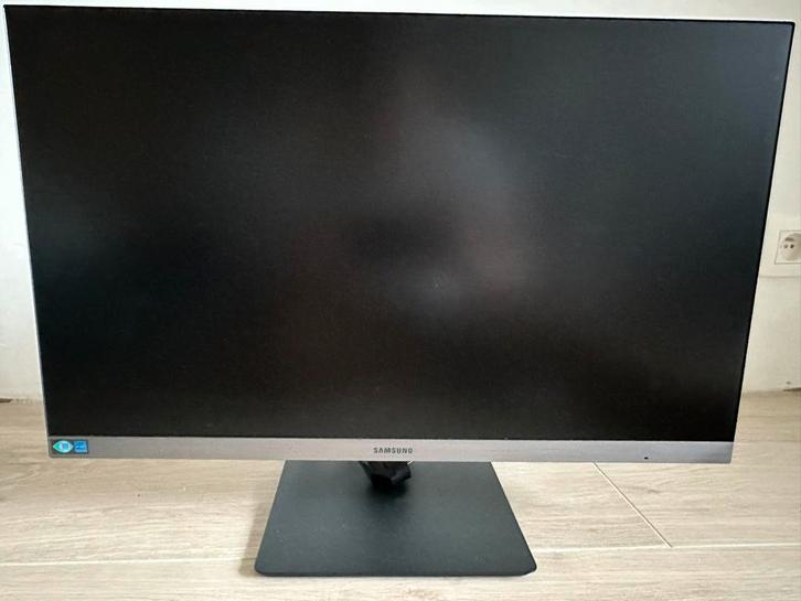 Samsung Full HD 24” monitor (2021), Computers en Software, Monitoren, Zo goed als nieuw, DisplayPort, In hoogte verstelbaar, IPS