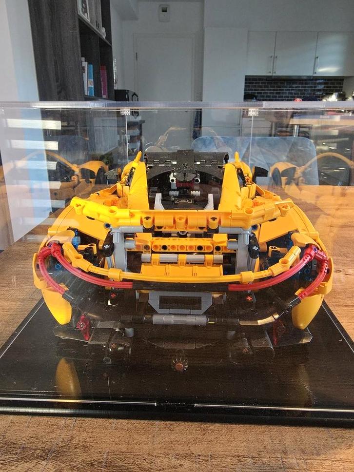LEGO Mc Laren P1 avec Vitrine, Enfants & Bébés, Jouets | Duplo & Lego, Neuf, Lego, Ensemble complet, Enlèvement