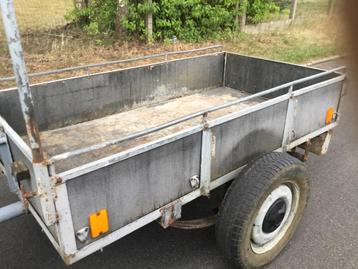 Aanhangwagen beschikbaar voor biedingen