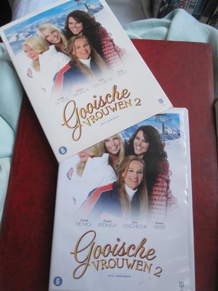Gooische vrouwen 2 (2014) in speciale schuifhoes, Cd's en Dvd's, Dvd's | Nederlandstalig, Zo goed als nieuw, Film, Komedie, Boxset