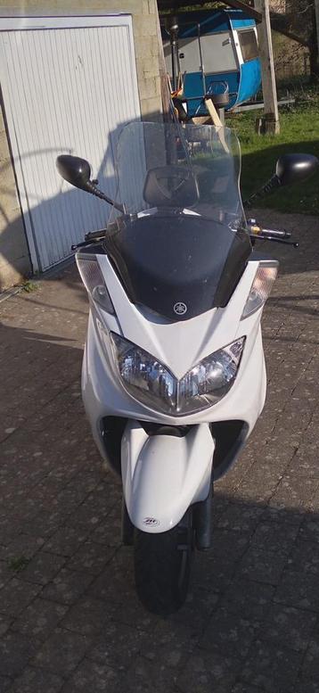 Yamaha Majesty 400cc  beschikbaar voor biedingen