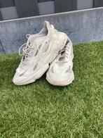 Adidas Ozweego, Sport en Fitness, Ophalen of Verzenden, Gebruikt, Schoenen