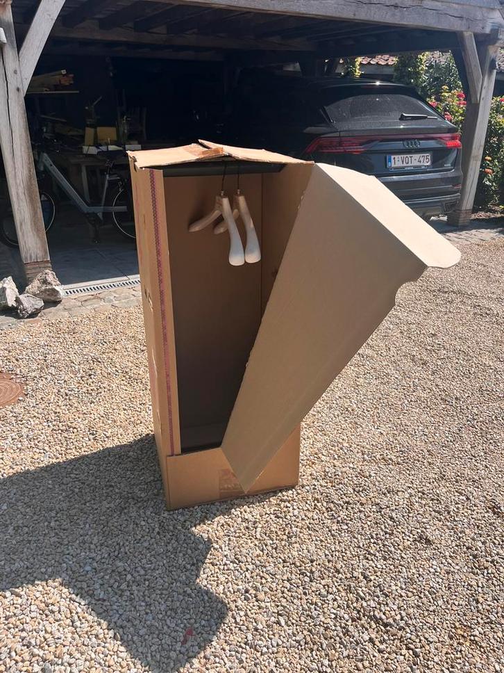 Verhuis- en opbergdozen voor hangende kledij., Doe-het-zelf en Bouw, Kratten en Dozen, Zo goed als nieuw, Doos, 50 tot 75 cm, 50 cm of meer