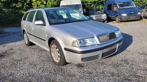 skoda octavia 1.6i 154000km AIRCO euro 4 2004, Auto's, Skoda, Bedrijf, Te koop, Octavia, ABS, Airbags, Airconditioning, Alarm