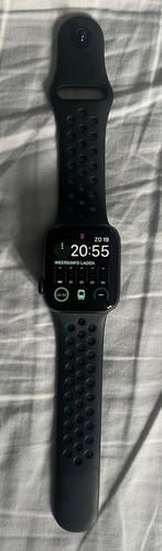 Apple Watch SE Nike - 40mm - space grey, Handtassen en Accessoires, Smartwatches, Ophalen, Gebruikt, IOS, Waterdicht