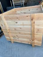Houten box op pallet, Ophalen, Zo goed als nieuw