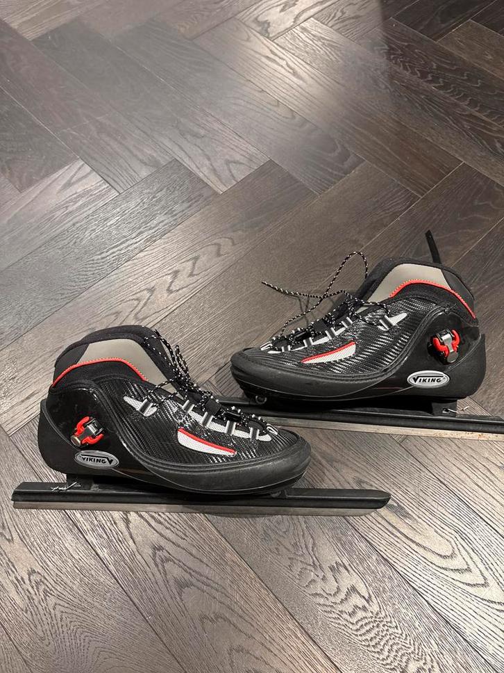 Viking schaatsen maat 46 – topstaat, carbon schoen, Sport en Fitness, Schaatsen, Zo goed als nieuw, Viking, Ophalen of Verzenden