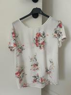 Mooie t-shirt met bloemen - Only - mt 36, Vêtements | Femmes, T-shirts, Manches courtes, Only, Enlèvement ou Envoi, Comme neuf