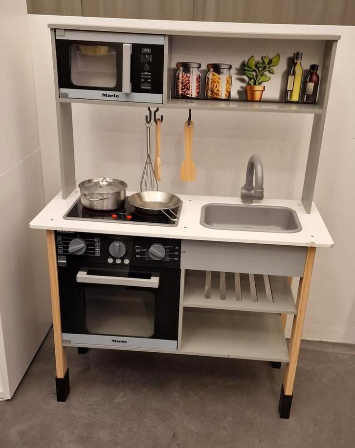 Speel keukentje Miele, Enfants & Bébés, Jouets | Jouer aux cuisines, Enlèvement