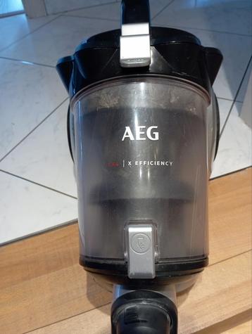 Stofzuiger AEG met opvangbak zeer stevig materiaal, Enlèvement, Comme neuf, Aspirateur