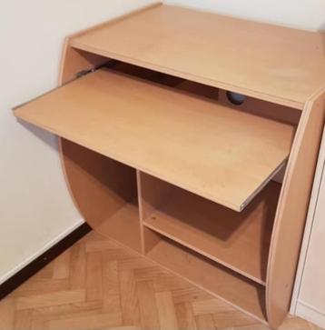 Bureau beschikbaar voor biedingen