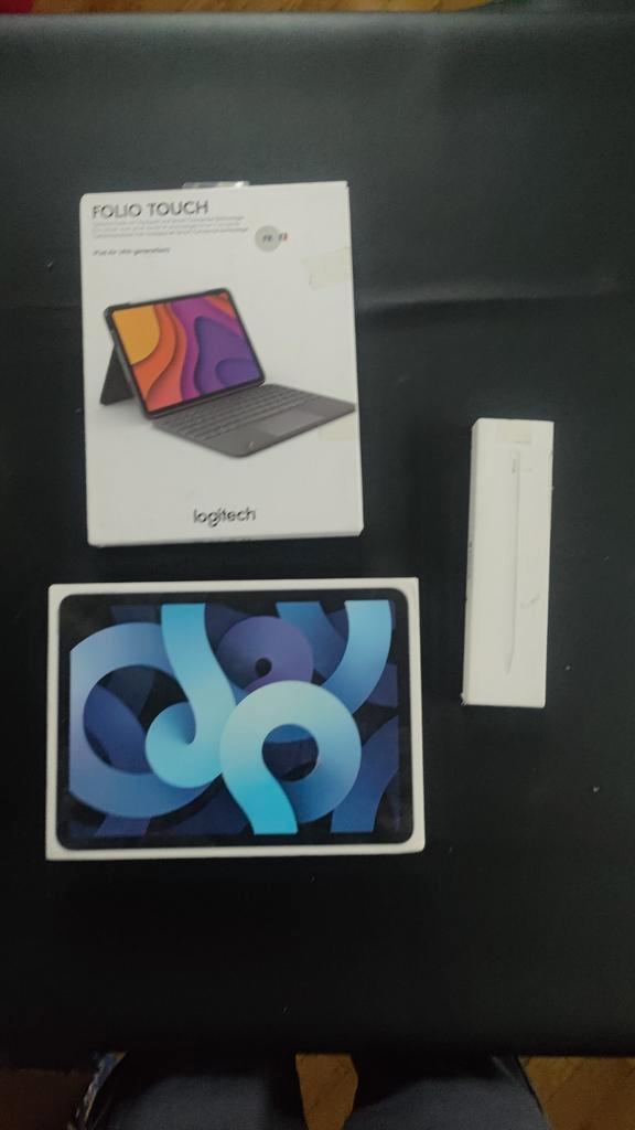 iPad Air 4 256gb met potlood en Logitech Folio Touch, Computers en Software, Apple iPads