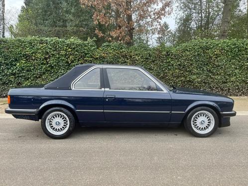 BMW E30 Baur 320i 6 Cilinder Oldtimer 1986, Auto's, BMW, Particulier, 3 Reeks, Bluetooth, Lichtmetalen velgen, Open dak, Panoramadak