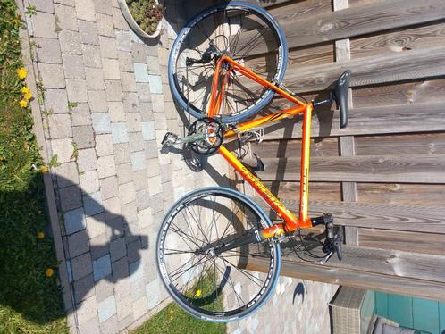 Koersfiets met plat stuur, Fietsen en Brommers, Fietsen | Racefietsen, Gebruikt, Overige merken, Meer dan 20 versnellingen, 28 inch