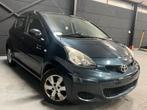 Toyota Aygo 1.0i Automaat, bj2011, 126.000km. Keuring VVK, Auto's, Automaat, Stof, Zwart, Bedrijf