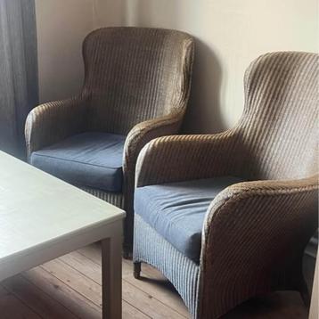Loom fauteuil bruin met armleuning en zitkussen rotan  beschikbaar voor biedingen