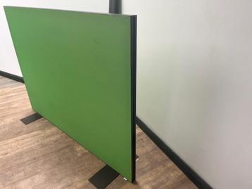 Akoestische roomdivider (groen) beschikbaar voor biedingen