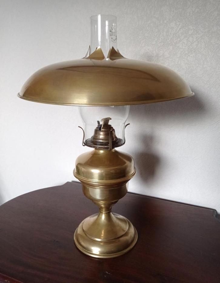antieke koperen olielamp met glas en kap, Antiek en Kunst, Antiek | Verlichting, Ophalen of Verzenden