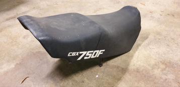 Cbx750f zadel  beschikbaar voor biedingen