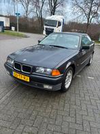 BMW 318IS Coupe 1994 APK 12-02-2028, Auto's, BMW, Achterwielaandrijving, Zwart, 4 cilinders, Zwart