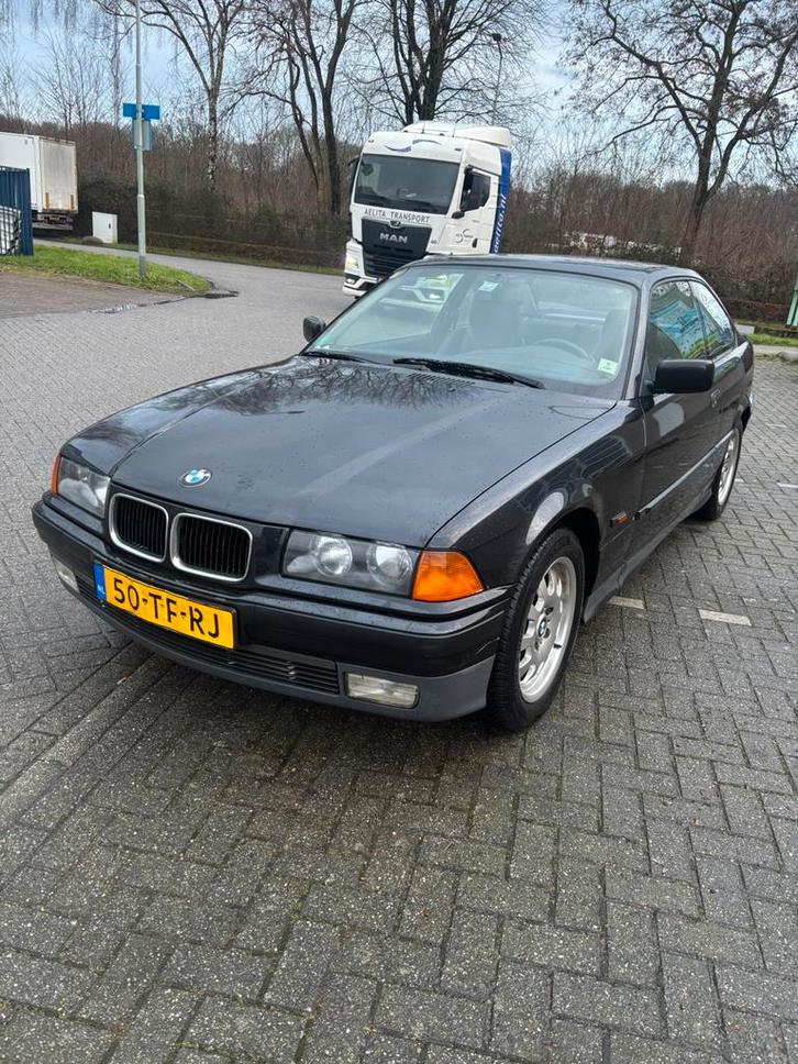 BMW 318IS Coupe 1994 APK 12-02-2028, Auto's, BMW, Particulier, 3 Reeks, ABS, Airconditioning, Boordcomputer, Centrale vergrendeling