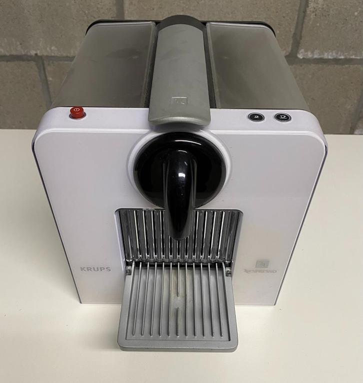 Krups nespresso toestel XN 5000, Elektronische apparatuur, Koffiezetapparaten, Gebruikt, Overige typen, Espresso apparaat, 2 tot 4 kopjes