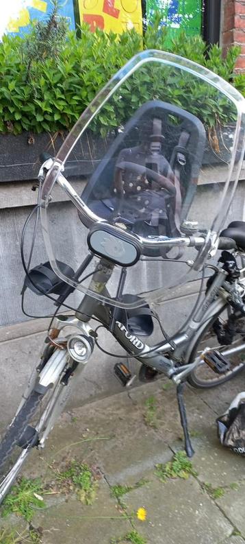 Thule yepp mini fietsstoel vooraan + windscherm