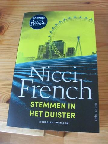 Nicci French Stemmen in het duister beschikbaar voor biedingen