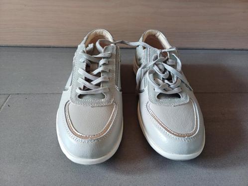 damart chaussure femme confort taille 38, Vêtements | Femmes, Chaussures, Comme neuf, Sneakers et Baskets, Gris, Enlèvement ou Envoi