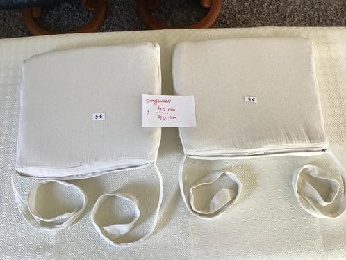 2 coussins de siège blancs (et 2 autres) avec ruban pour cha, Maison & Meubles, Accessoires pour la Maison | Coussins, Comme neuf