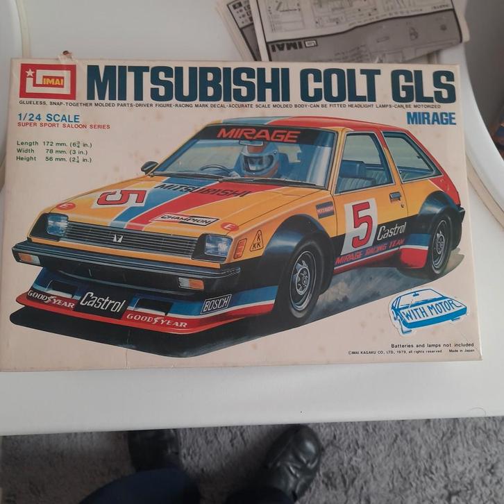 IMAI kit 1/24: MITSUBISHI COLT GLS*VINTAGE* NO GLUE*, Hobby en Vrije tijd, Modelbouw | Auto's en Voertuigen, Zo goed als nieuw