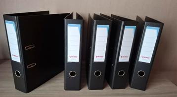 5 nieuwe ringmappen A4  beschikbaar voor biedingen