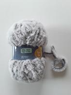 Pelote de fil à tricoter Alison & Mae Fausse fourrure grise, Hobby & Loisirs créatifs, Tricot & Crochet, Laine ou Fils, Envoi