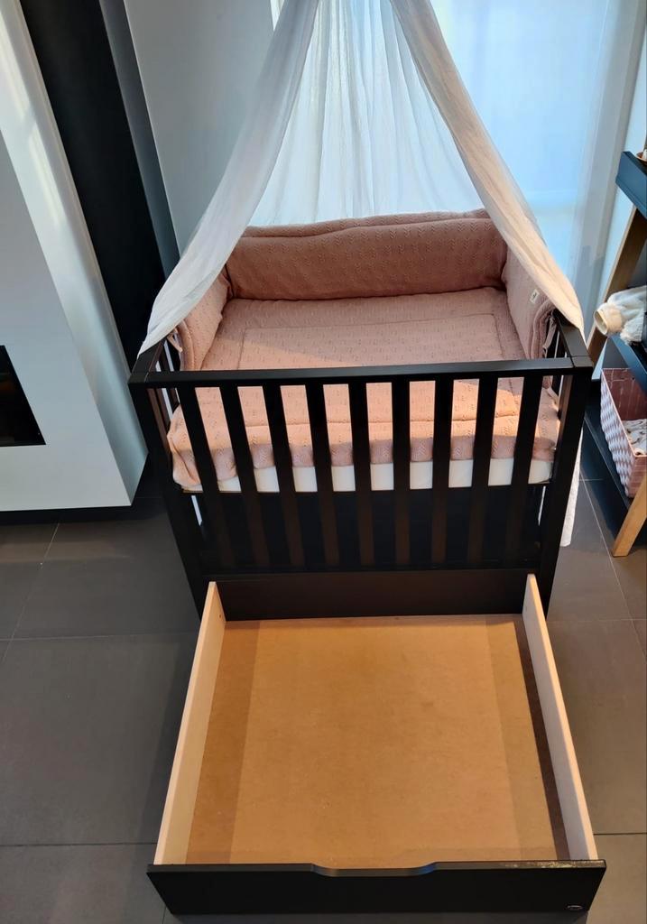 Park TWF box zwart met handige opberglade + alle toebehoren, Enfants & Bébés, Berceaux & Lits, Comme neuf, Enlèvement