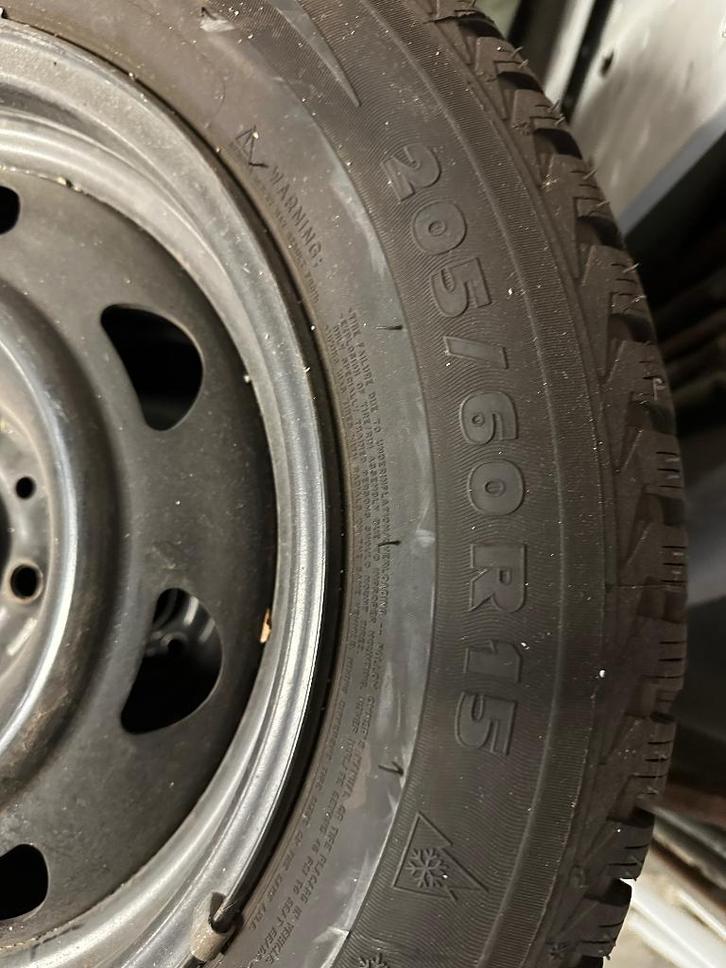 Pneus hiver, Autos : Pièces & Accessoires, Pneus & Jantes, Pneu(s), Pneus hiver, 15 pouces, 205 mm, Véhicule de tourisme, Utilisé