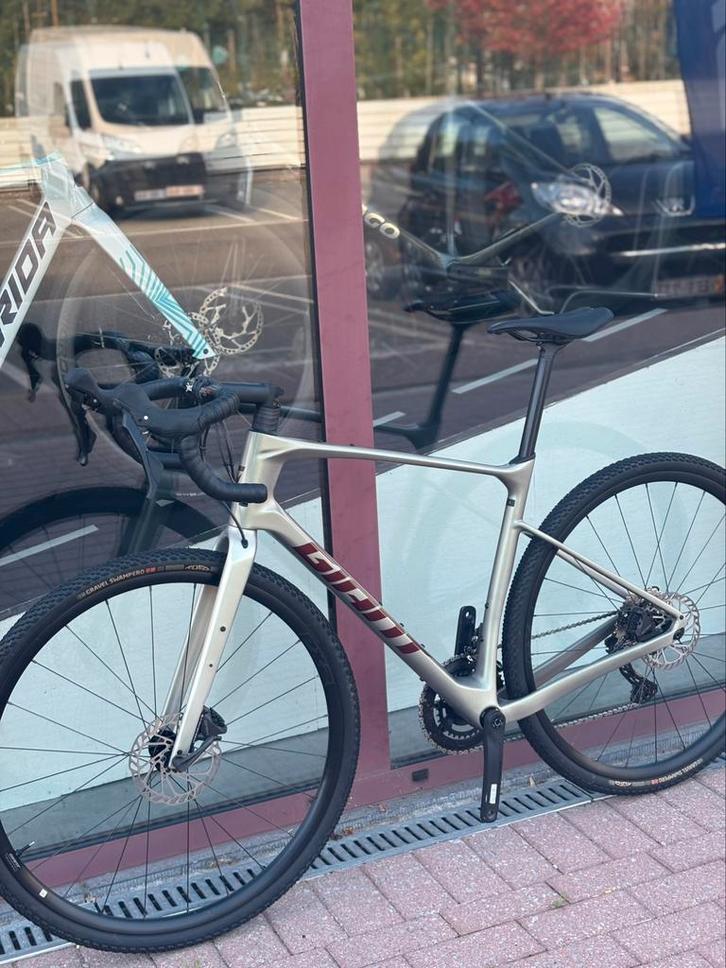 Gravel giant revolt, Fietsen en Brommers, Fietsen | Racefietsen, Giant, Carbon, Ophalen