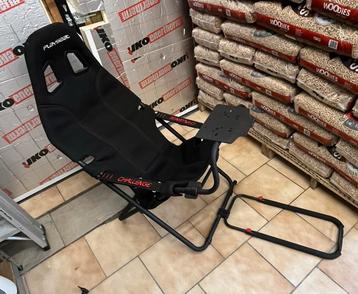 Game set up: playseat + Logitech stuur, Ophalen, Zo goed als nieuw, Simulatie