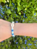 Clay beaded bracelet - blue, Bijoux, Sacs & Beauté, Bracelets, Envoi, Élastique, Neuf