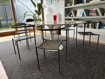 💙💙 Minimalistische vintage design stoelen beschikbaar voor biedingen