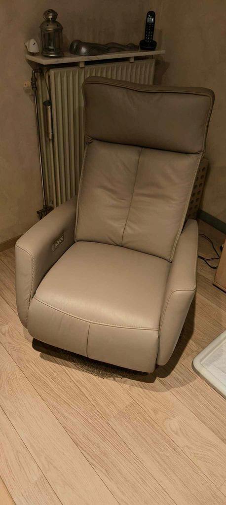 elektrische lederen relax zetel, Huis en Inrichting, Zetels | Zetels, Zo goed als nieuw, Eenpersoons, Minder dan 150 cm, 150 cm of meer