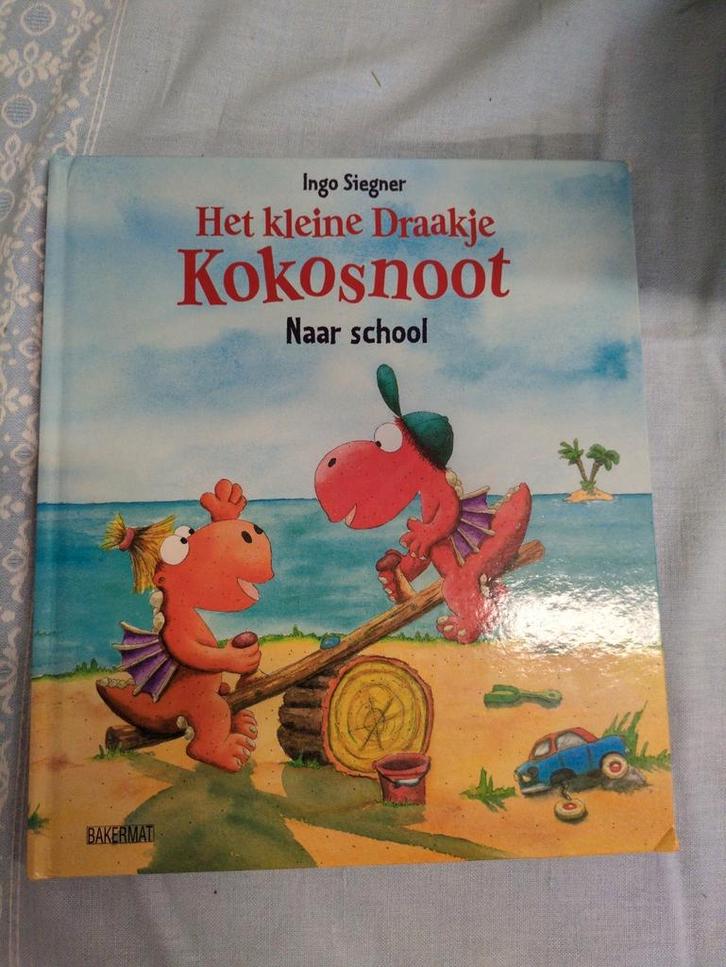 Ingo Siegner - Het kleine draakje kokosnoot naar school, Boeken, Kinderboeken | Kleuters, Gelezen, Ophalen