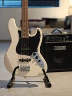 J&D basgitaar zwart-wit met Fender versterker Rumble 15, Ophalen, Zo goed als nieuw, Elektrisch