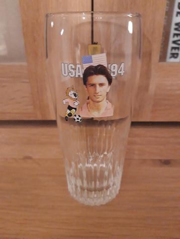 Jupiler glas van '94 met Luc Nilis op, Enlèvement, Comme neuf, Jupiler