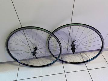 Set wielen voor koersfiets beschikbaar voor biedingen