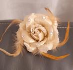Broche in de vorm van een gouden roos en strassteentjes, Kleding | Dames, Carnavalskleding en Feestkleding, Ophalen of Verzenden