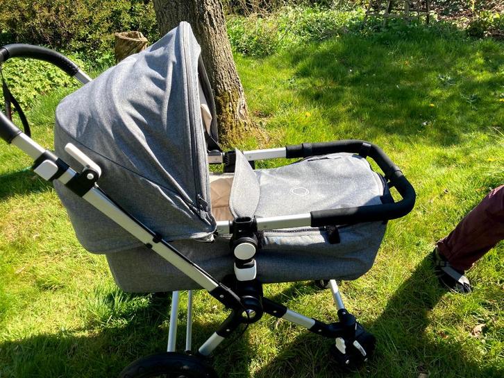 Kinder.baby buggy Bugabo0, Enfants & Bébés, Buggys, Utilisé, Autres marques, Protection de pluie, Couverture pieds, Ombrelle, Enlèvement