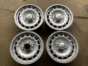 Antieke Mercedes 14" barockwielen. beschikbaar voor biedingen