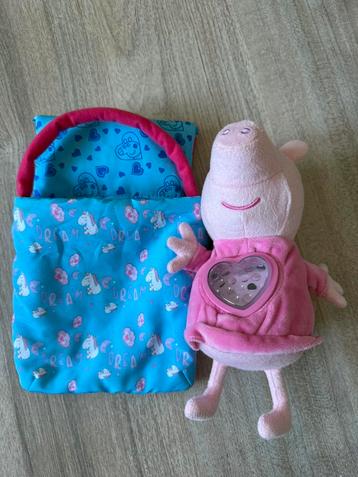 Peppa pig sleep over knuffel beschikbaar voor biedingen